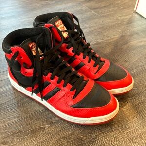 Men’s Adidas Top Ten